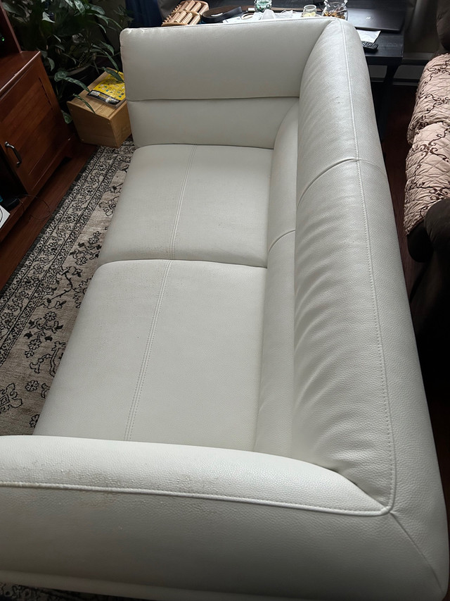 Structube loveseat couch  in Couches & Futons in London - Image 2