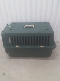 Pet Carrier Cat or Dog Medium Size 21 inch Long Rolling