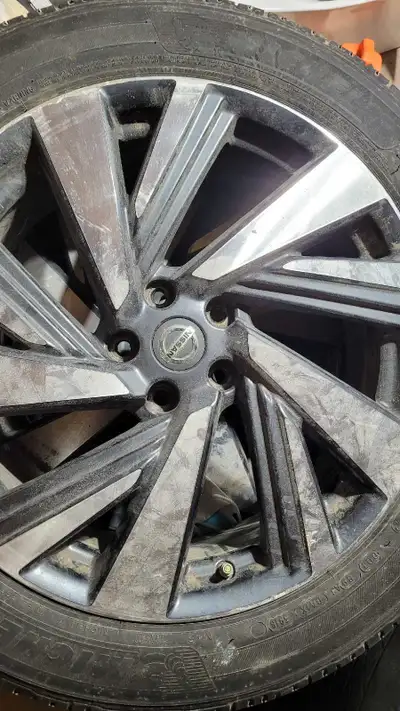 235/55/20R's Michelins on Nissan Factory Alloys. Treads are good. DOT: 3918. Why pay more for new tr...