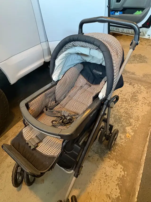 Free stroller and car booster seats with no expiry | Free Stuff ...