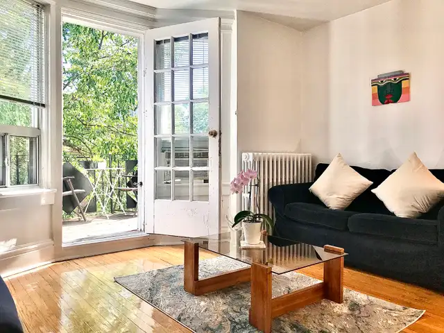 Bloor & Ossington - 2 Bed - Downtown Toronto