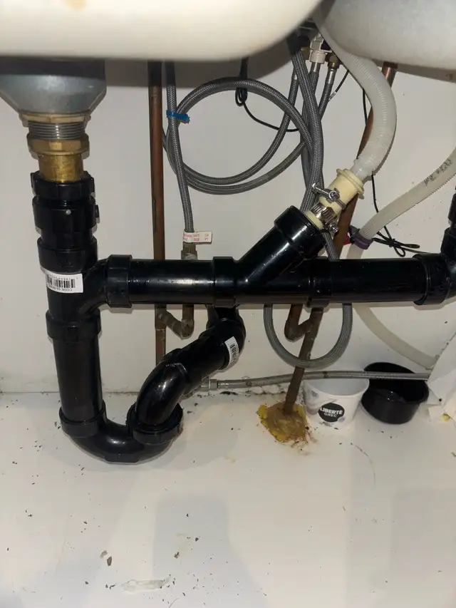 Experienced Plumber – Pumps, BWV & Repairs / Plo552489598835773446
