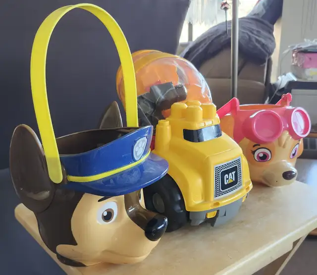 PAW Patrol Buckets & Duplo Concrete Mixer Truck in Toys & Games in Calgary - Image 4