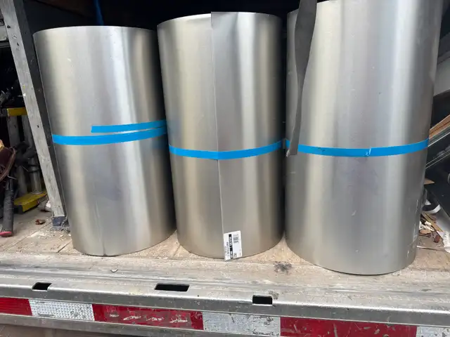 Black and White Aluminum Rolls