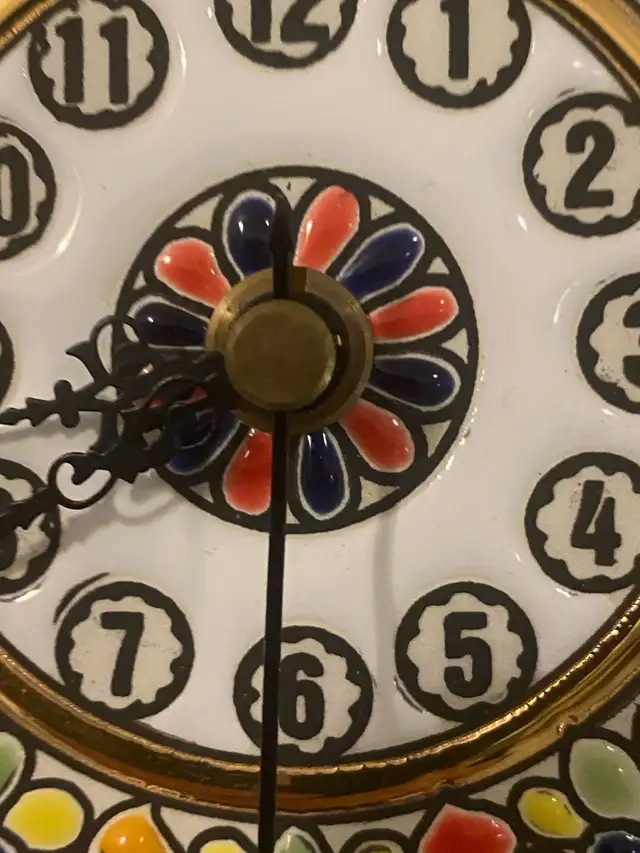 vintage Cercolon 5” plate wall clock. in Home Décor & Accents in Markham / York Region - Image 6