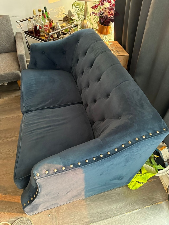 Navy blue sofa Couches & Futons City of Toronto Kijiji