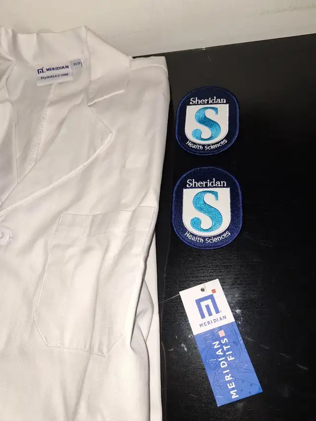 White Meridian Lab Coat XS - New in Health & Special Needs in Mississauga / Peel Region - Image 5