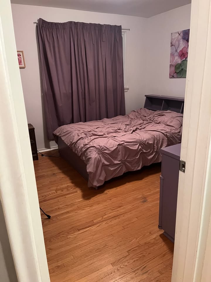 Furnished Bedroom Available in My Home 2