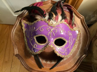 Mardi Gras Feathered Masquerade Ladies Mask 