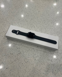 Apple Watch Series 8 - 41mm (Cellular + GPS)