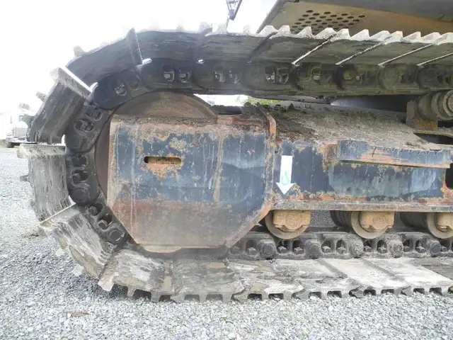 2011 Hitachi ZX225USLC-3 Hydraulic Excavator in Heavy Equipment in Abbotsford - Image 5