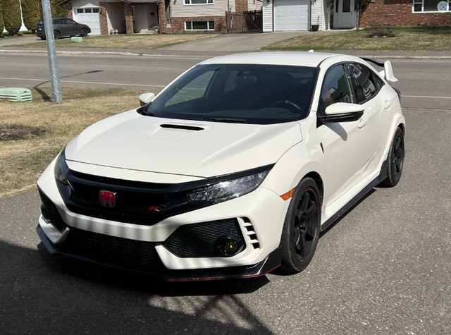2018 Honda Civic Type R in Cars & Trucks in Prince George