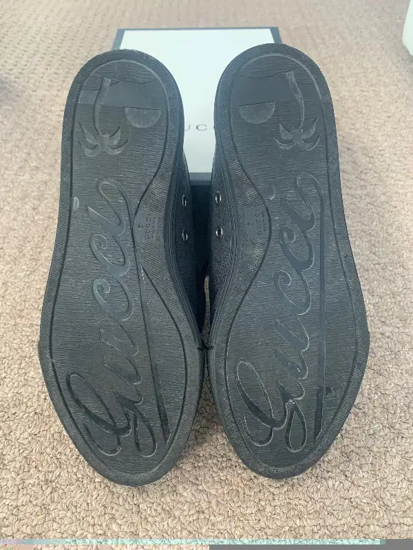 Women’s Authentic Gucci Sneakers - Black (Monogram Pattern) in Women's - Shoes in Kitchener / Waterloo - Image 9