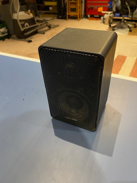 Popular Realistic Minimus 7 bookshelf speakers Made in Japan in Speakers in Markham / York Region - Image 7