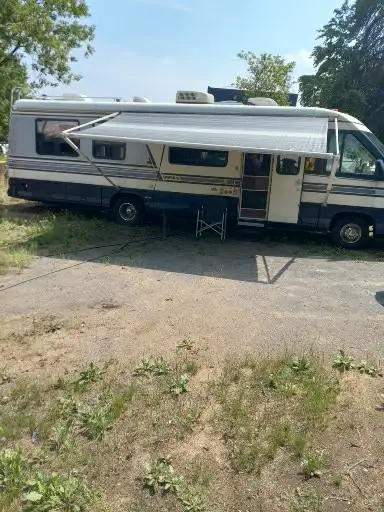 motorisé triple E 94, pneu, frein, neuf, prix demandé7500 in RVs & Motorhomes in Trois-Rivières - Image 8
