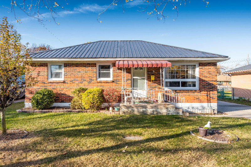 3 Bedroom Brick Ranch Home Perfect for a Young Family Houses for