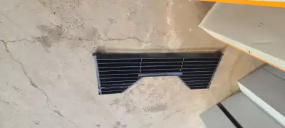 Tail gate flow thru for 5 th wheel Fits a ford truck 500$ Located east of Edmonton about 20 minutes...