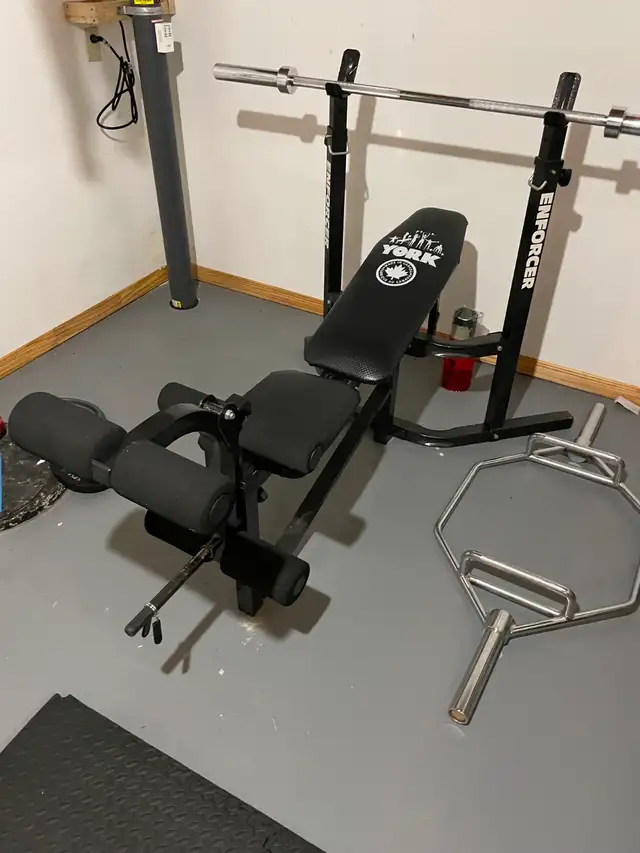 Weight Bench in Exercise Equipment in Ottawa - Image 3