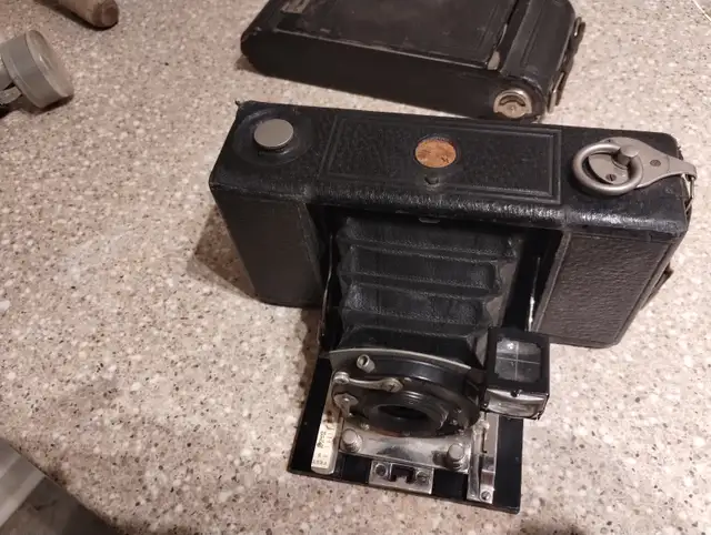 1900's Vintage Camera in Arts & Collectibles in Oshawa / Durham Region - Image 4