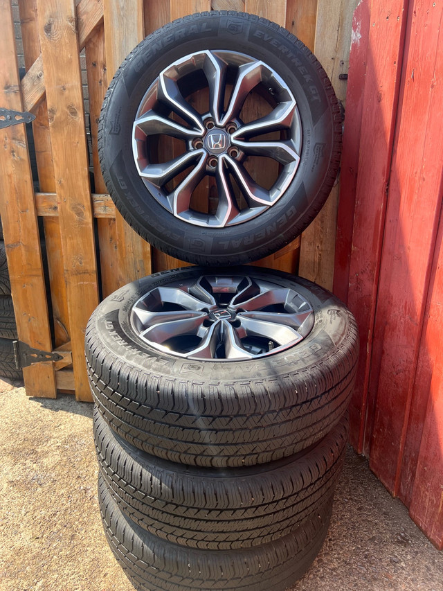 Honda OEM Wheels with General Tires in Tires & Rims in City of Toronto