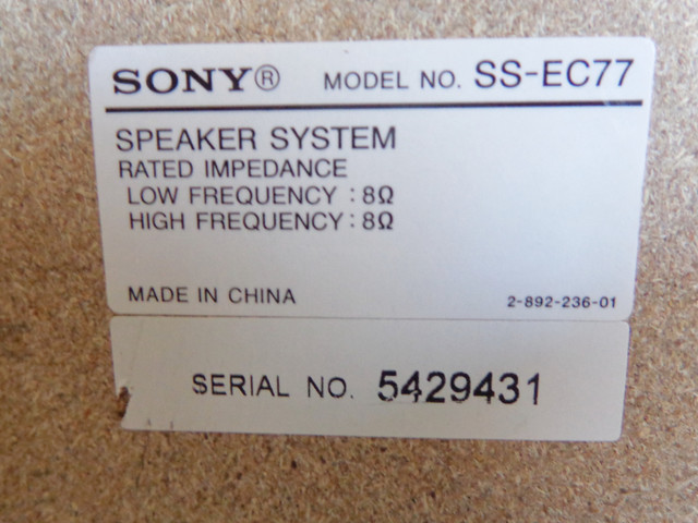 SONY SS - EC77 BOOKSHELF HIFI SPEAKER SET in Speakers in Guelph - Image 3