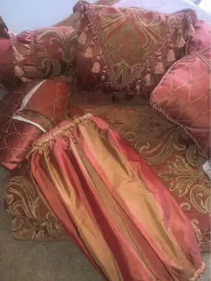 Stunning 9 Piece Queen Duvet Bedding  in Bedding in Calgary - Image 6