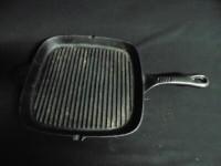 Cast Iron Square Ribbed Skillet