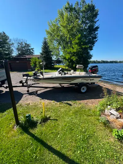 Get ready for your next fishing adventure with this well-maintained ProCraft bass boat, featuring a...