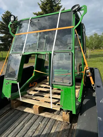 Tektite Cab for John Deere 1023E/1025R/1026R No doors Includes -Heater -Circulation Fan -Lights ( cu...