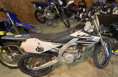 I’m selling my 2020 Yamaha YZ 450 F bought brand new at the end of the year in 2021. Probably has ar...