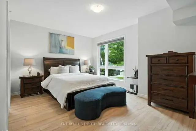 Private Room for rent (Hamilton) with separate kitchen,washroom