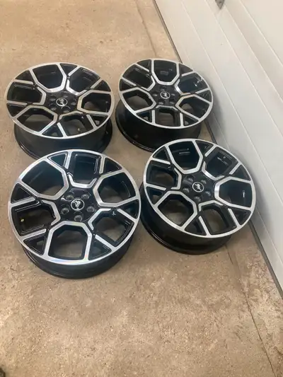 Set of 19” rims off a 2025 Ford Maverick Lariat. 5x108 bolt pattern fits Bronco Sport and Escape as...