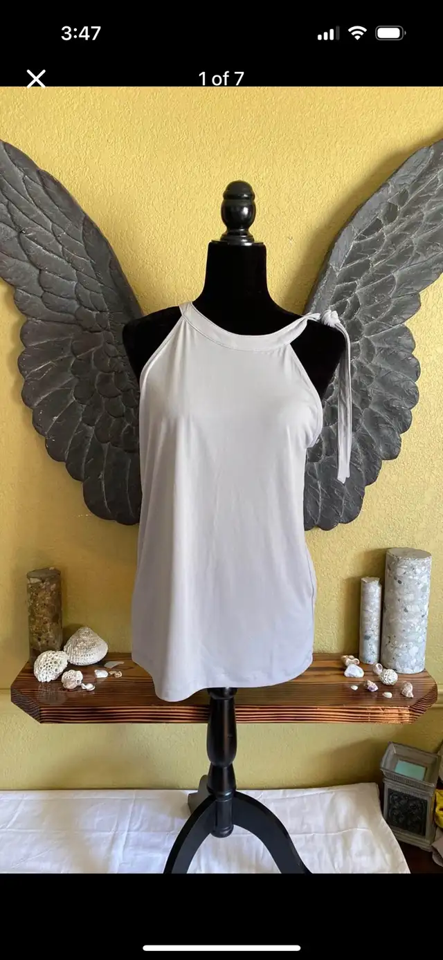 Banana Republic Silver Shirt Top Blouse in Women's - Tops & Outerwear in Edmonton - Image 2