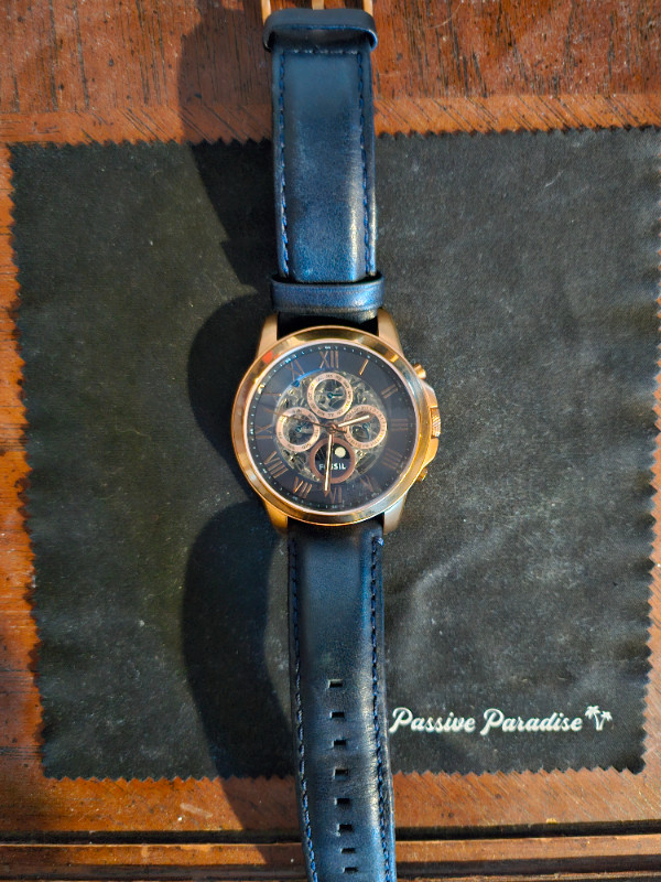 Fossil Blue Leather Watch in Jewellery & Watches in Kingston - Image 3
