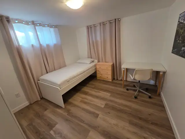 ~ Student Rooms near Algonquin College ~