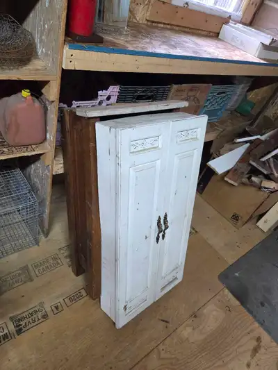 Armoire murale blanche, View more