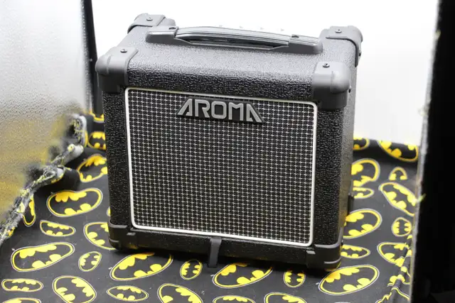 AROMA AG10S 10WATT Bluetooth (#2642) in Amps & Pedals in City of Halifax - Image 2