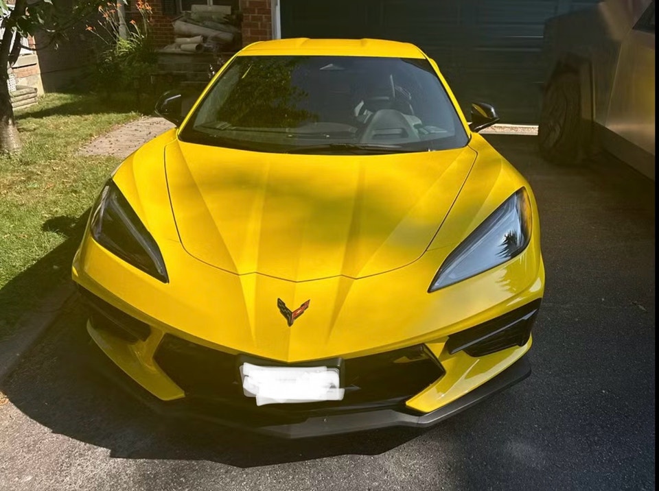 Chevrolet Corvette Stingray 2025 photo 3