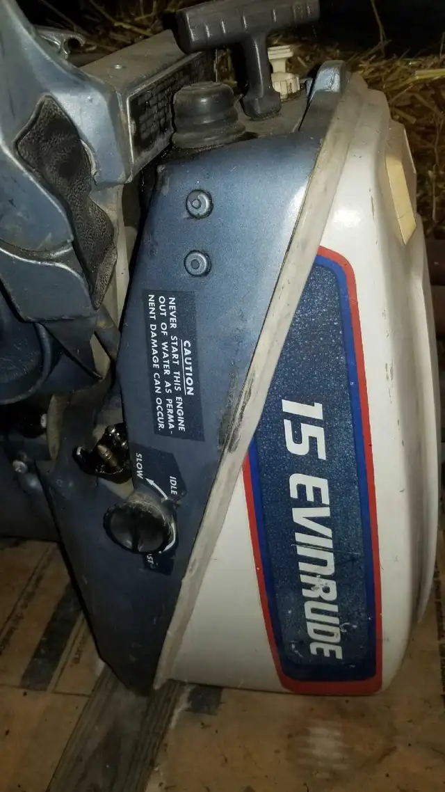 11ft inflatable zodiac style boat, 15 hp and trolling motor in Powerboats & Motorboats in Edmonton - Image 7