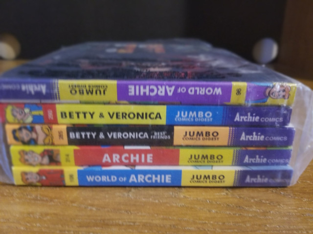 Archie Comic book set (10) in Comics & Graphic Novels in Kawartha Lakes