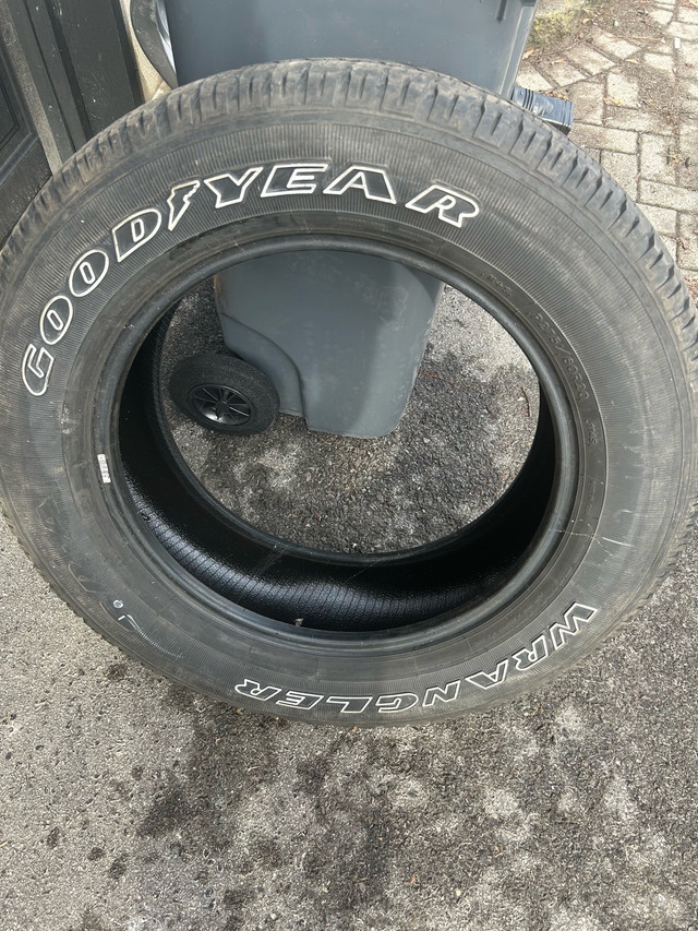 3 Wrangler SR-A tires 275/60/20 in Tires & Rims in Ottawa