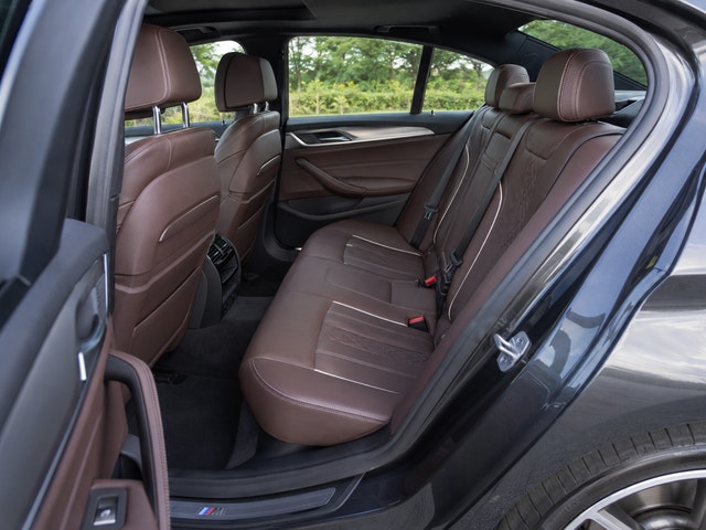 BMW M550i xDrive 2018 - V8 456hp - Vente privée impeccable — photo 5