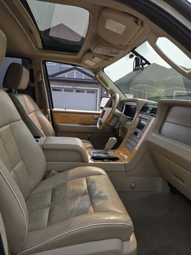 Lincoln navigator 523046159982929928