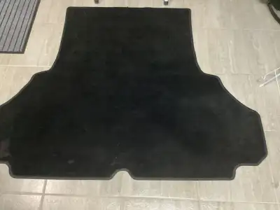 This is an OEM trunk mat removed from a 2019 300S. Will probably fit other years and other 300 model...