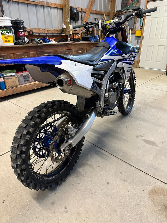 Yz 450 2018    in Dirt Bikes & Motocross in Windsor Region - Image 2