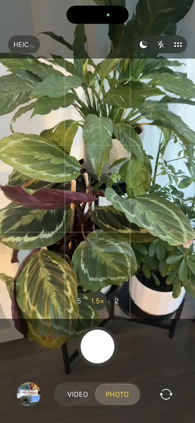 iPhone 15 Pro in Cell Phones in Burnaby/New Westminster - Image 4