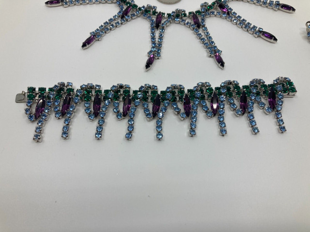 RARE JULIANA collier bracelet boucles d'oreilles pierres du Rhin dans Bijoux et montres  à Ville de Montréal - Image 2