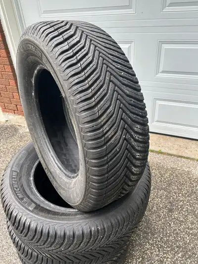 I am selling a set of four Michelin CrossClimate 2 tires, size 235/65R17 104H. These tires are in us...