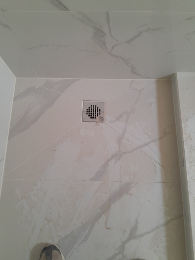 Tile setter/bathroom renovation in Construction & Trades in Mississauga / Peel Region