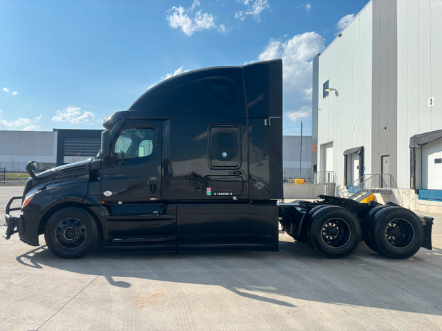 2020 Freightliner Cascadia in Heavy Trucks in Mississauga / Peel Region - Image 4